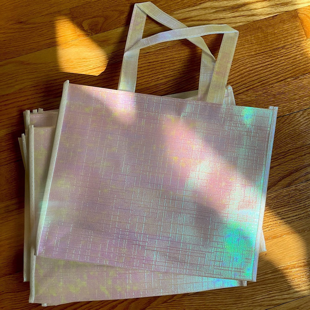 WHITE/IRIDESCENT REUSABLE BAGS